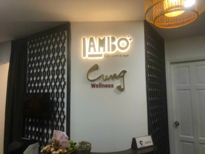 Xu hướng làm logo backdrop văn phòng 2025